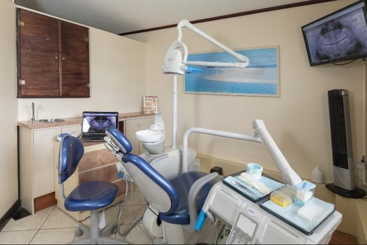 Costa Dental interior