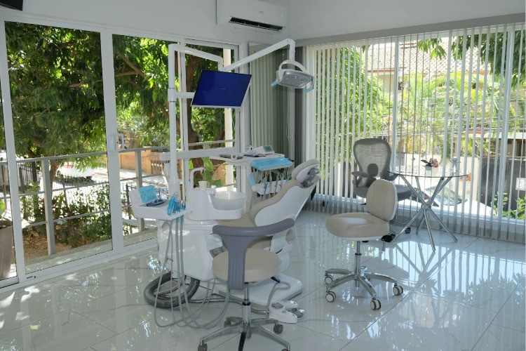 Dental Solutions interior